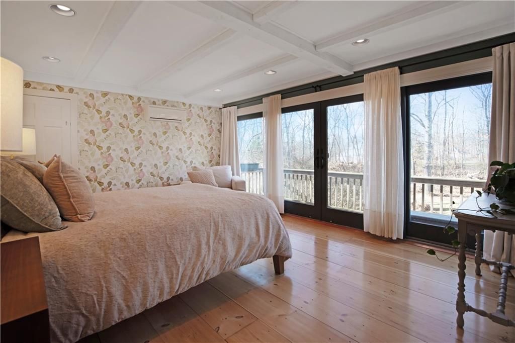 172 Estelle Drive, South Kingstown, RI 02892 MLS 1349977 Listing