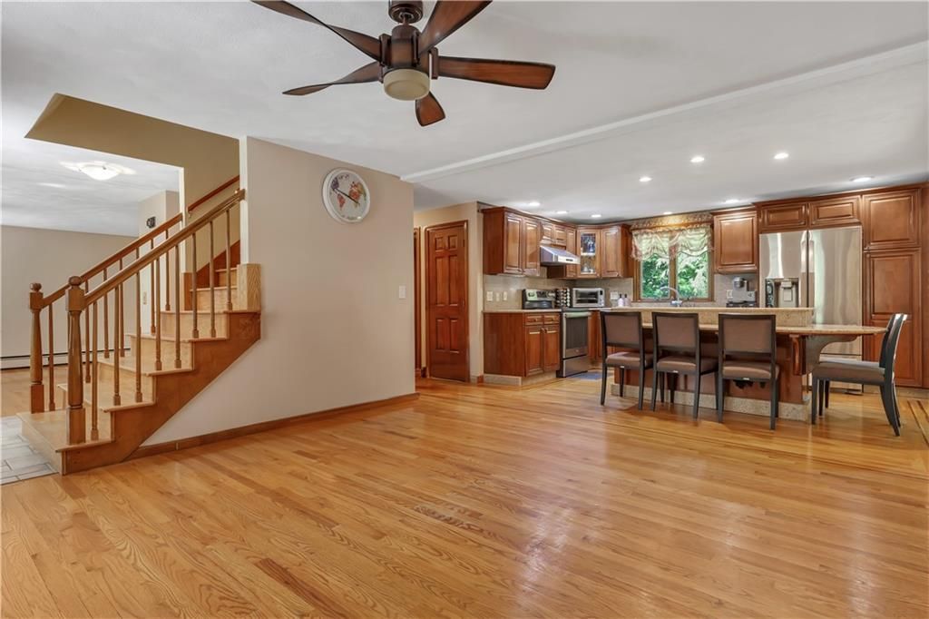 2075 Division Road, East Greenwich, RI 02818 MLS 1362723 Listing