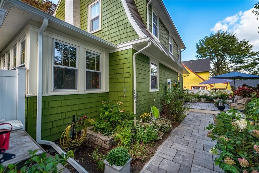 335 Rochambeau Avenue, Providence, RI 02906 MLS 1368122 Listing