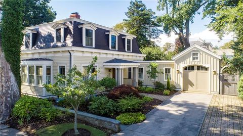 21 Cherry Street, Newport, RI 02840 - MLS#: 1342211