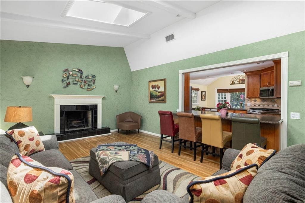 44 Love Lane, Warwick, RI 02886 MLS 1359369 Listing Information