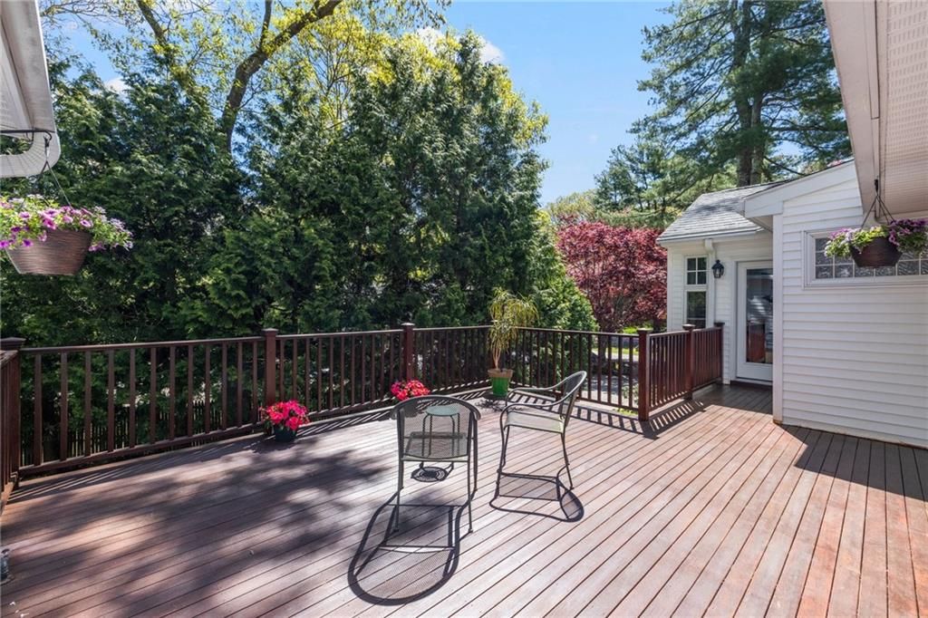 44 Love Lane, Warwick, RI 02886 MLS 1359369 Listing Information