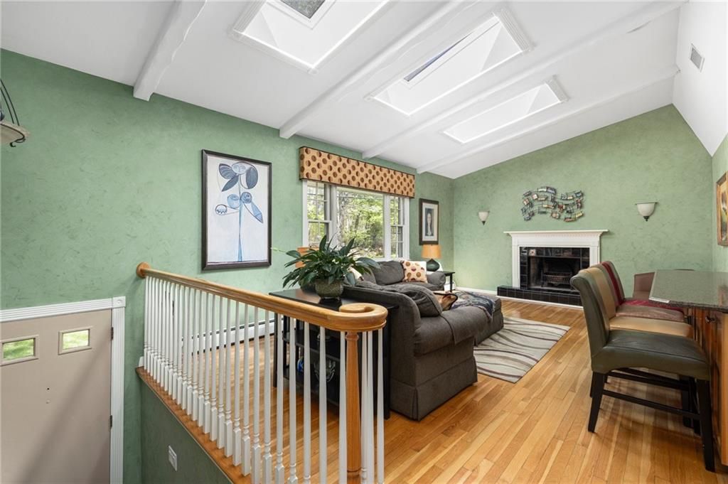 44 Love Lane, Warwick, RI 02886 MLS 1359369 Listing Information