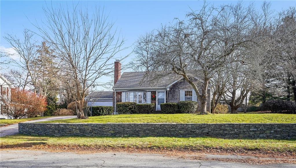 166 Meshanticut Valley Parkway, Cranston, RI 02920 MLS 1300150