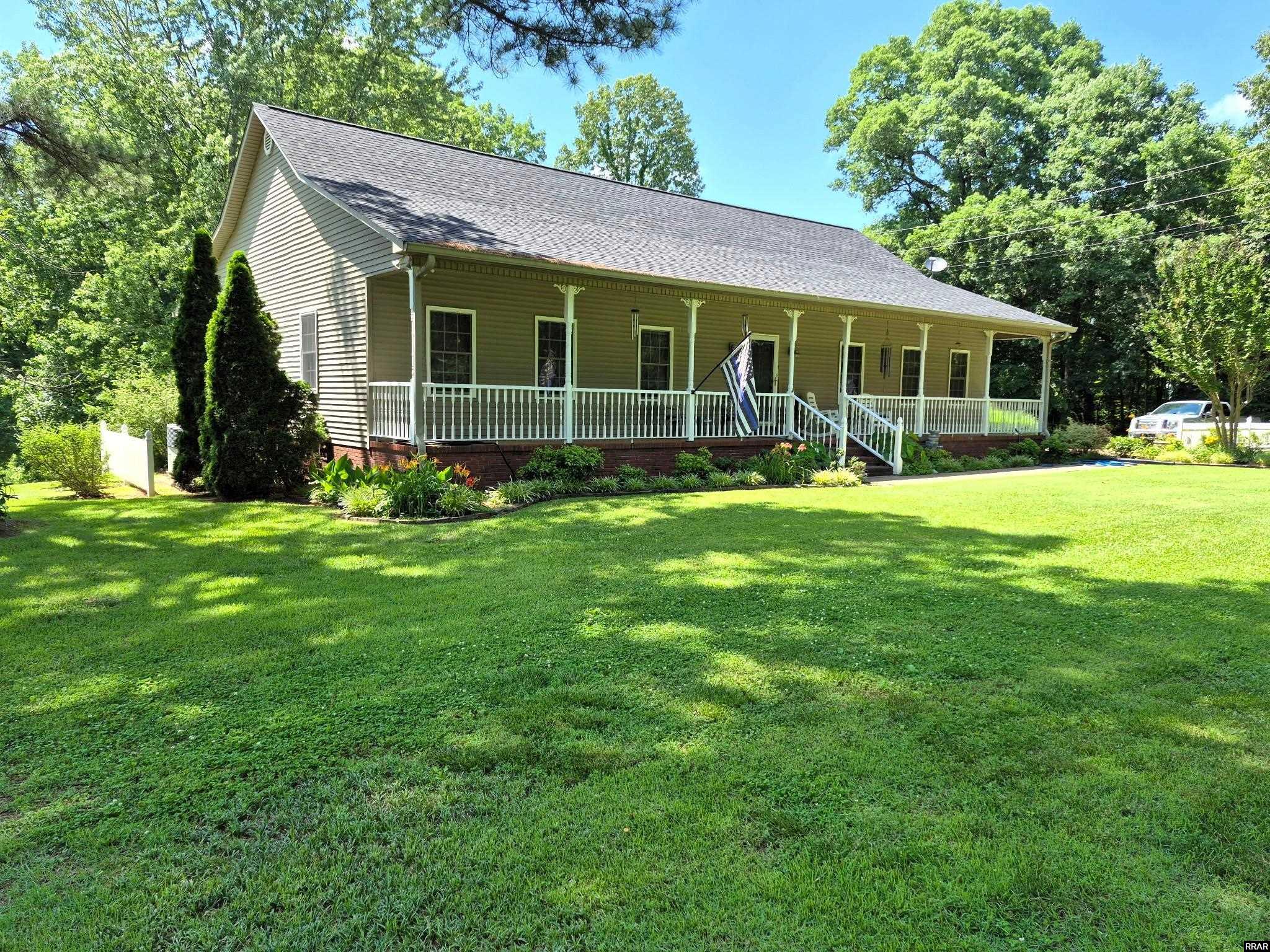Photo 1 of 36 — 3725 Shepard Road, Union City, TN 38261