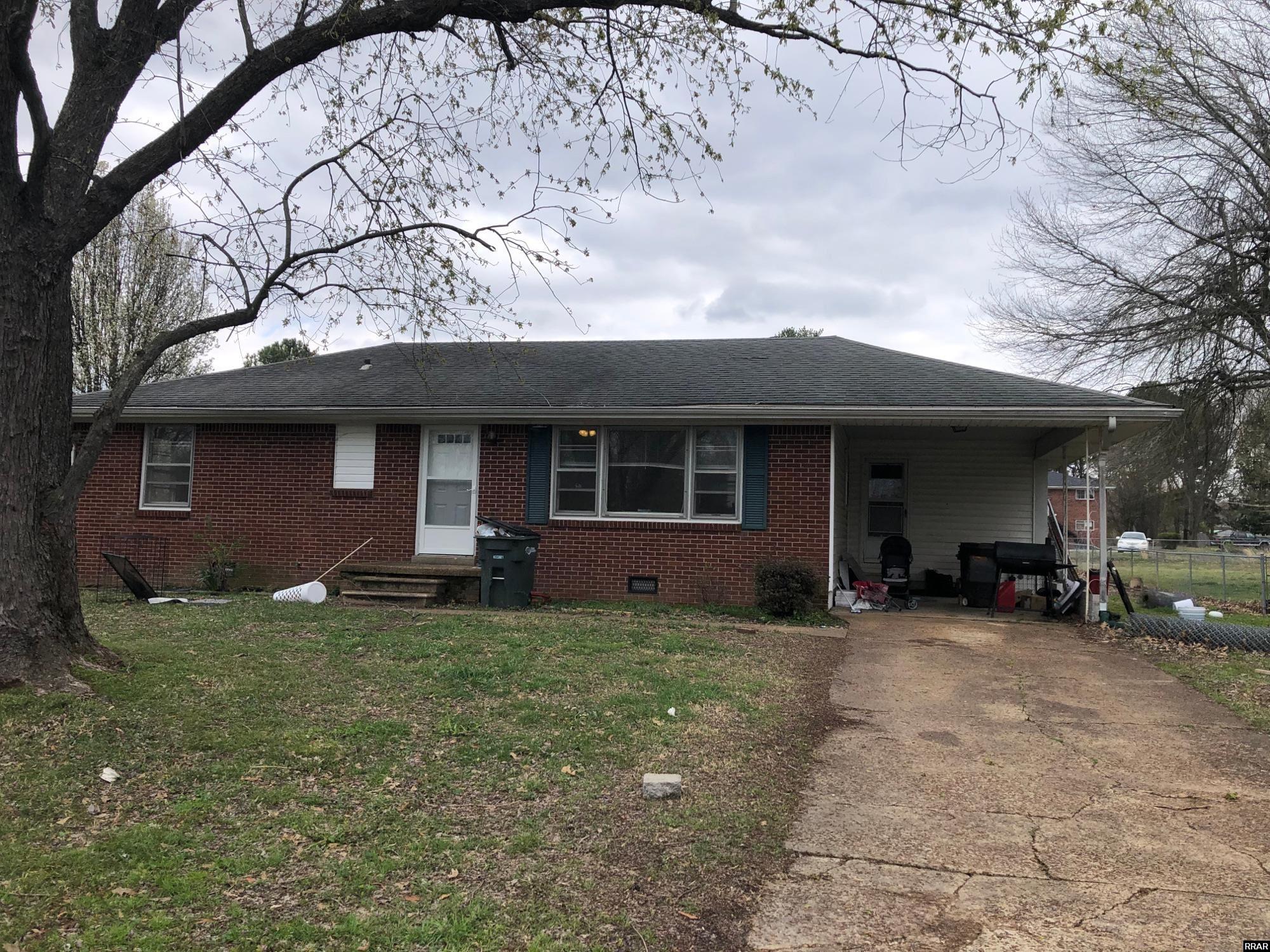 Photo 1 of 20 — 1076 Highland Avenue, Union City, TN 38261