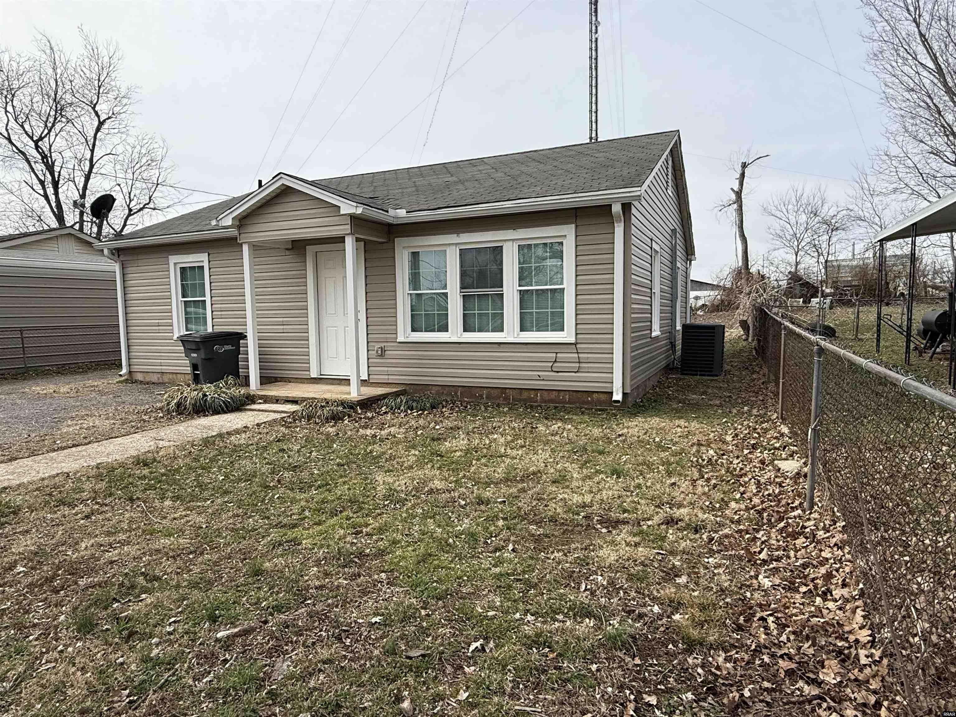 Photo 1 of 20 — 1129 S Fourth Street, Union City, TN 38261