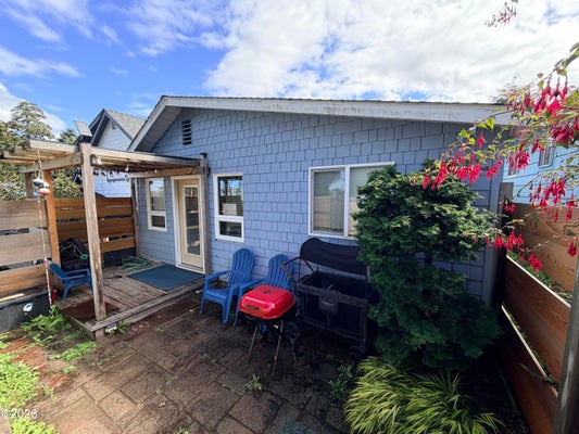 206 S FALCON ST, ROCKAWAY BEACH, OR 97136 - Image 075366f944dc47bfe1cc68a96c3e7efb/3420054744