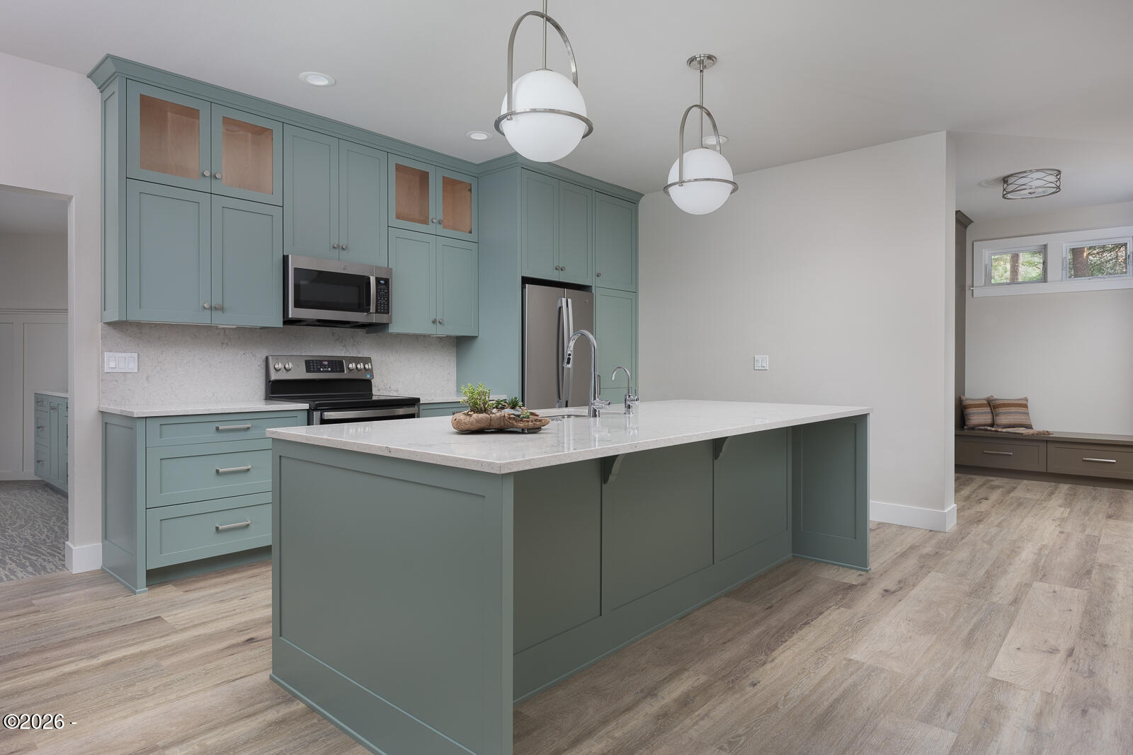 105 W BAY POINT RD Road