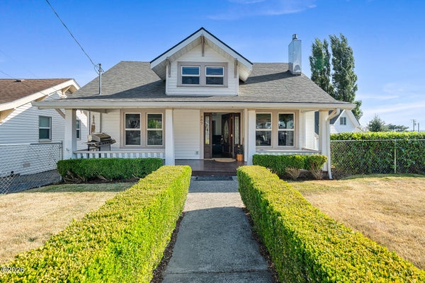 207 CYPRESS AVE, GARIBALDI, OR 97118 - Image 0b5cf2e839baa14c07fbd1f6e4a3e89c/3411597224