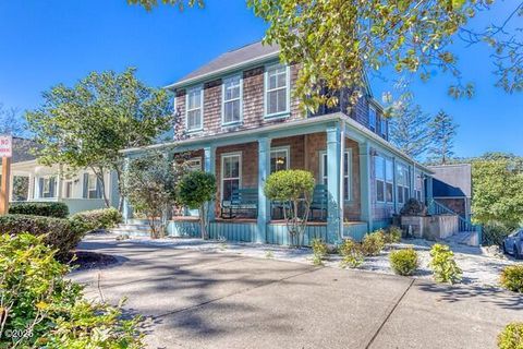 2685 SW Beach Avenue Lincoln City OR 97367