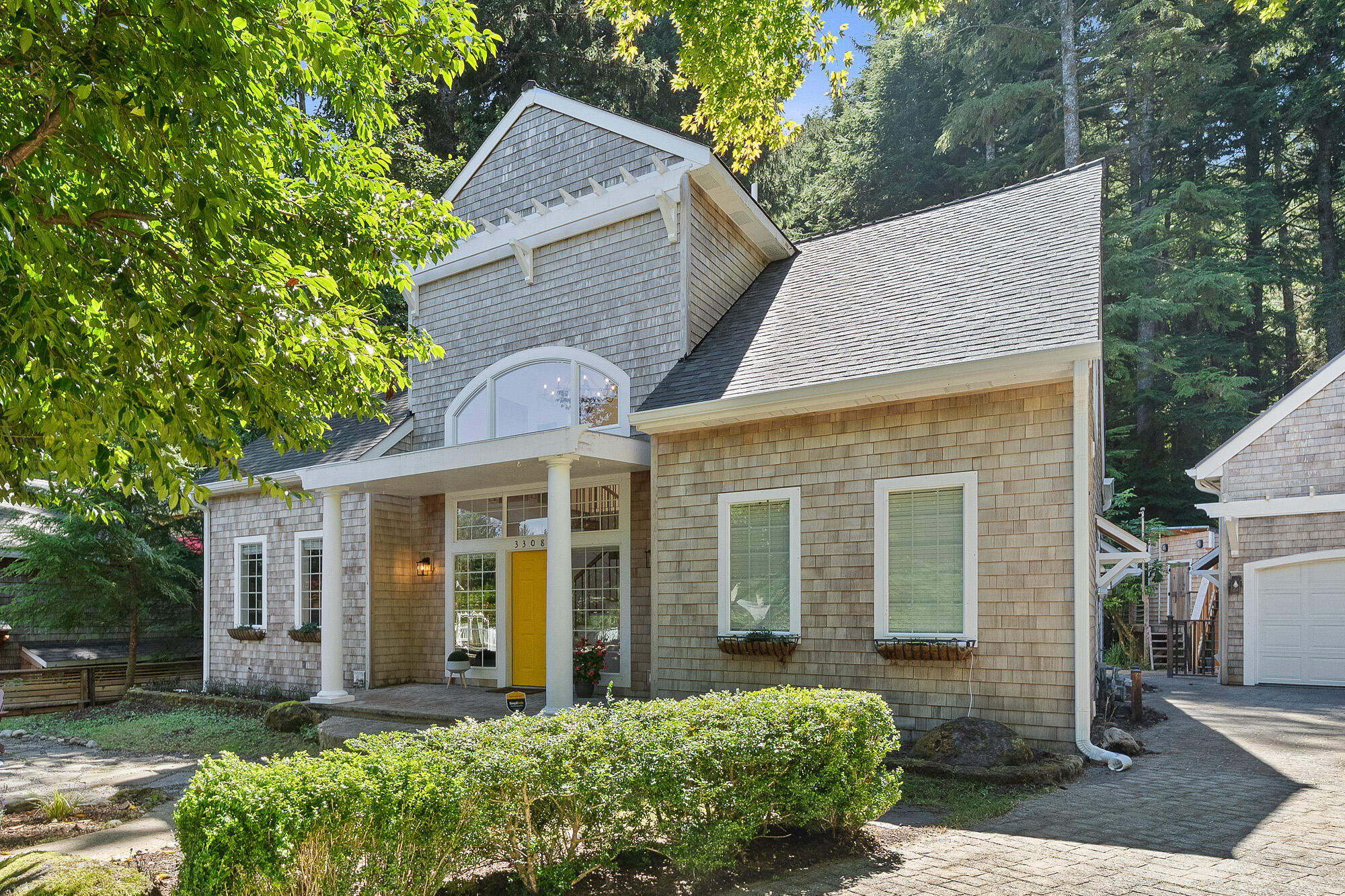 3308 Bayview Terrace