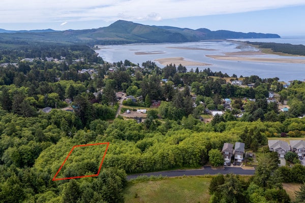 224 HOLLY HEIGHTS AVENUE, NETARTS, OR 97141 - Image 21551aad6e2ec5c8fbef2bfb0f8ab395/267797032