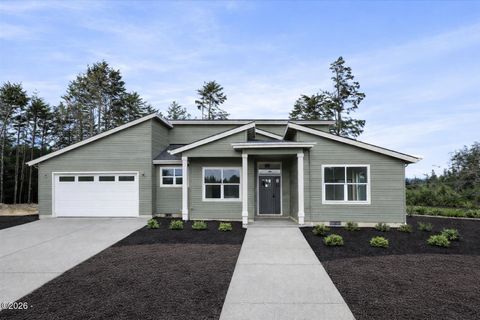 723 SE 42nd Place Newport OR 97366