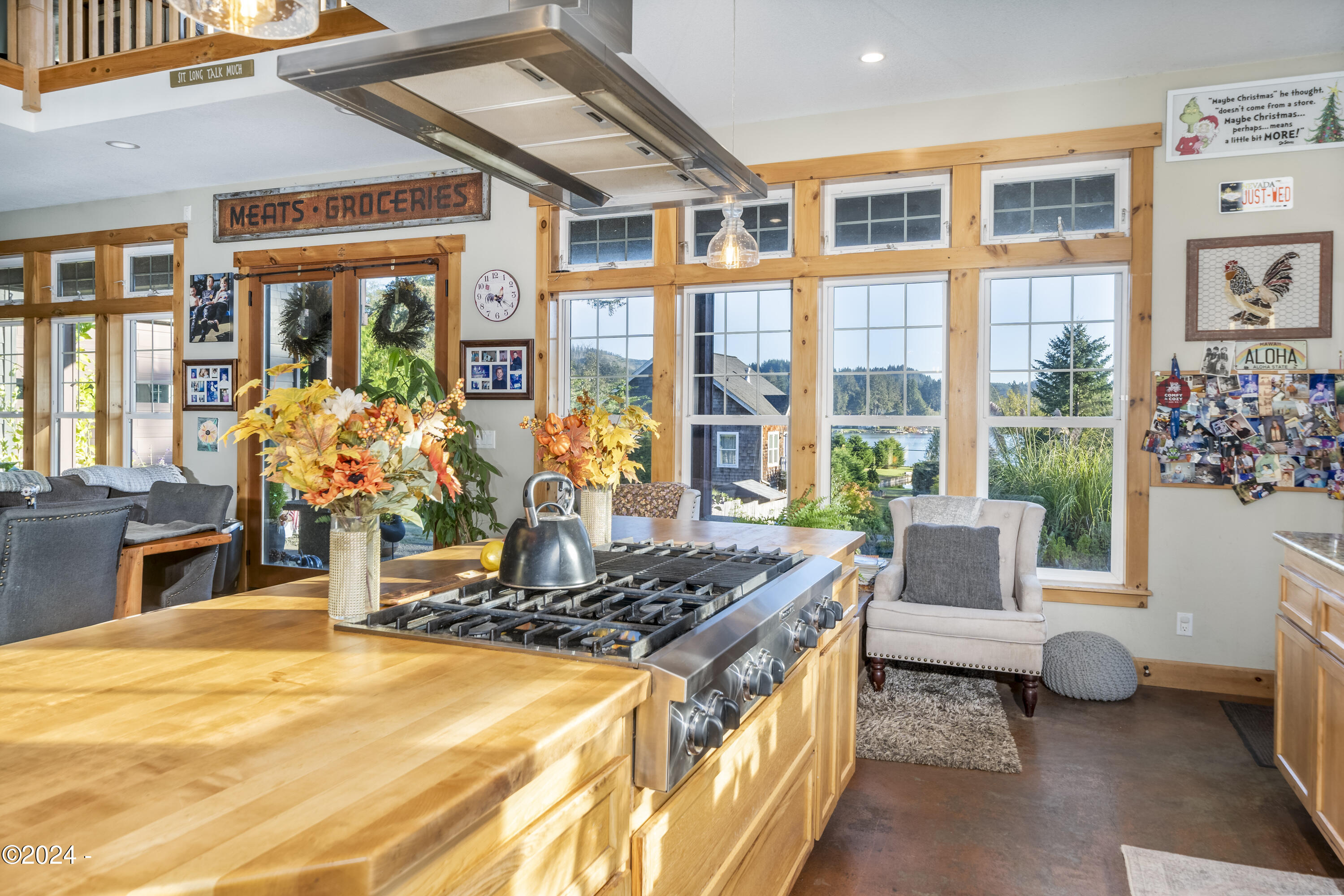 4701 NE Neotsu Drive