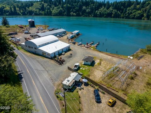 5262 Yaquina Bay Road Newport OR 97365