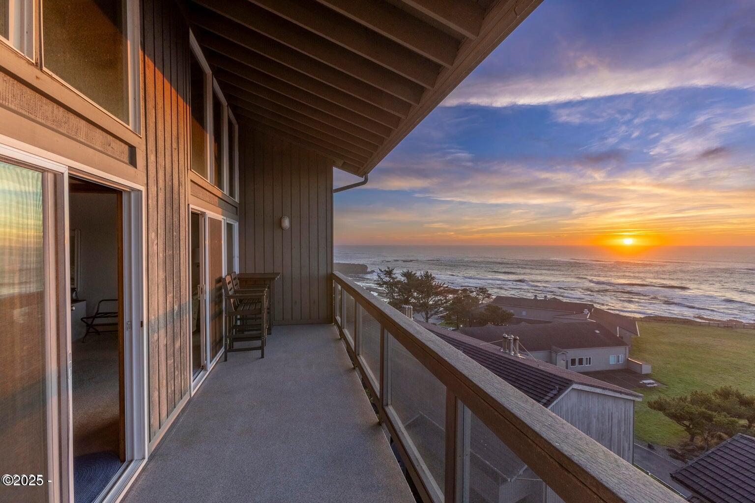 301 Otter Crest Loop