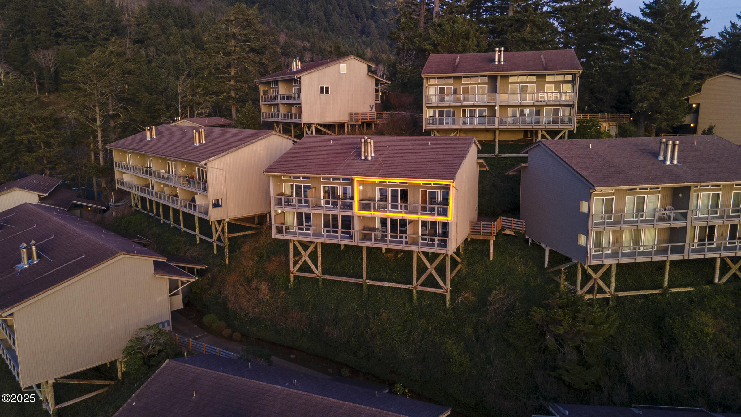 301 Otter Crest Loop