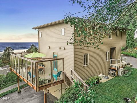 121 Greenhill Drive Yachats OR 97498