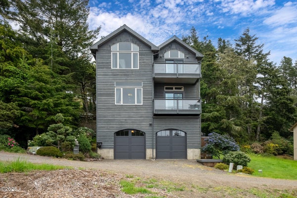 5015 GRAND AVE, TILLAMOOK, OR 97141 - Image 2ffc3af0efb56fd8943ddbd9b0fe71fb/2816252373