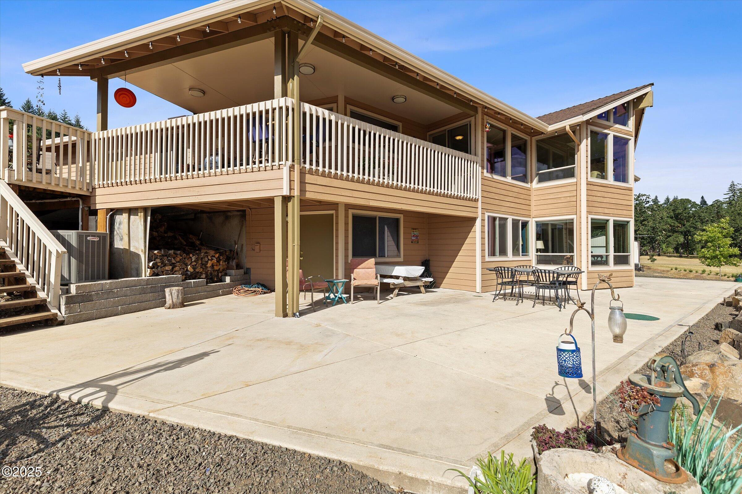 21560 Gooseneck Road