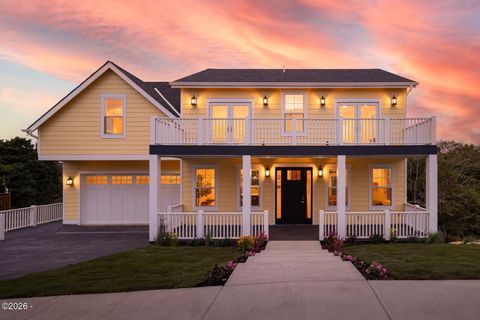 4930 SW Coast Avenue Lincoln City OR 97367