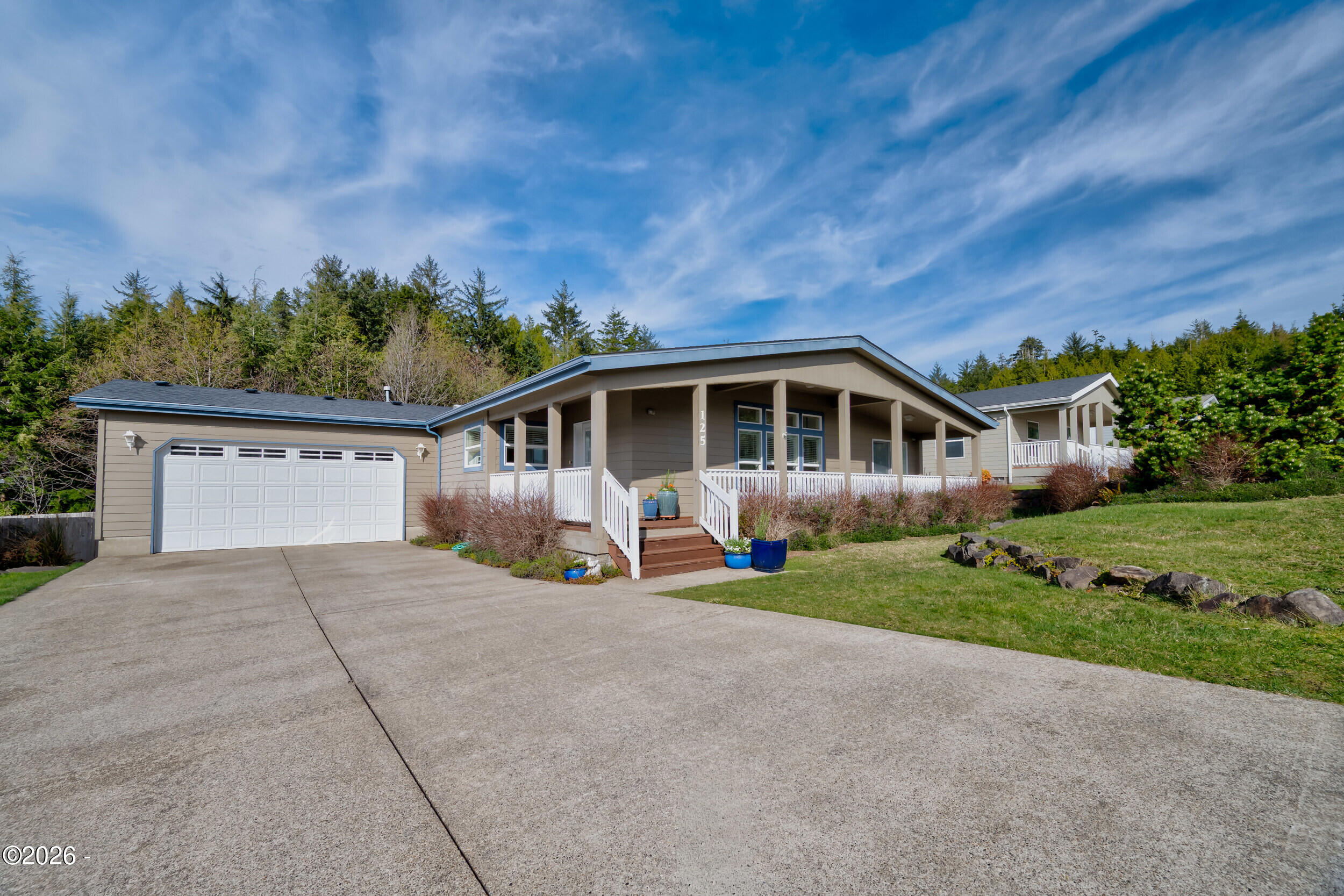 125 SE Whalesong Drive