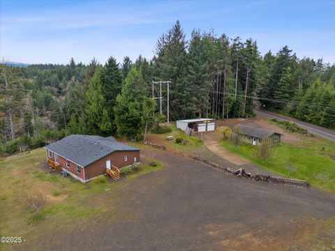 135 SW Wakonda Beach Road Waldport OR 97394