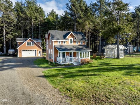 11402 NE Coos Street Newport OR 97365