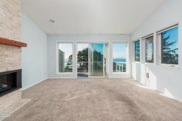 420 SW COAST AVE, DEPOE BAY, OR 97341 - Image 4fef83609dff0c347b3913d5eb6b3103/163405682