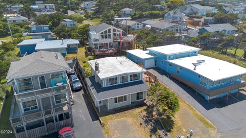 5218 NW Jetty Avenue Lincoln City OR 97367