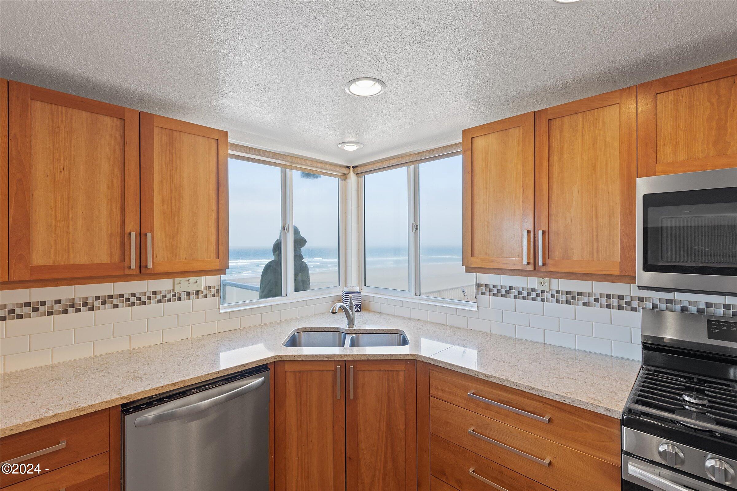 5771 NW Jetty Avenue