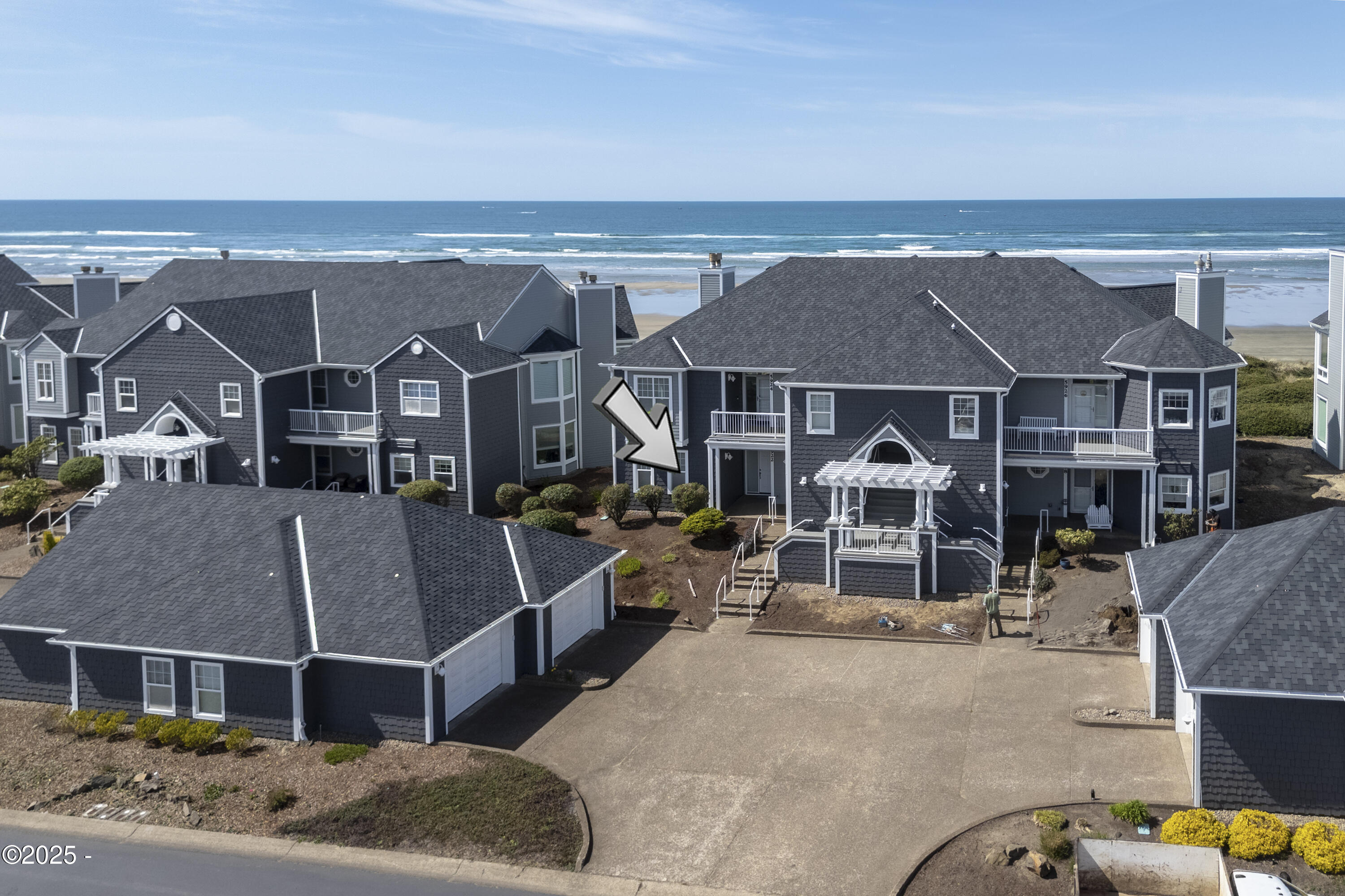 5922 SW Cupola Drive