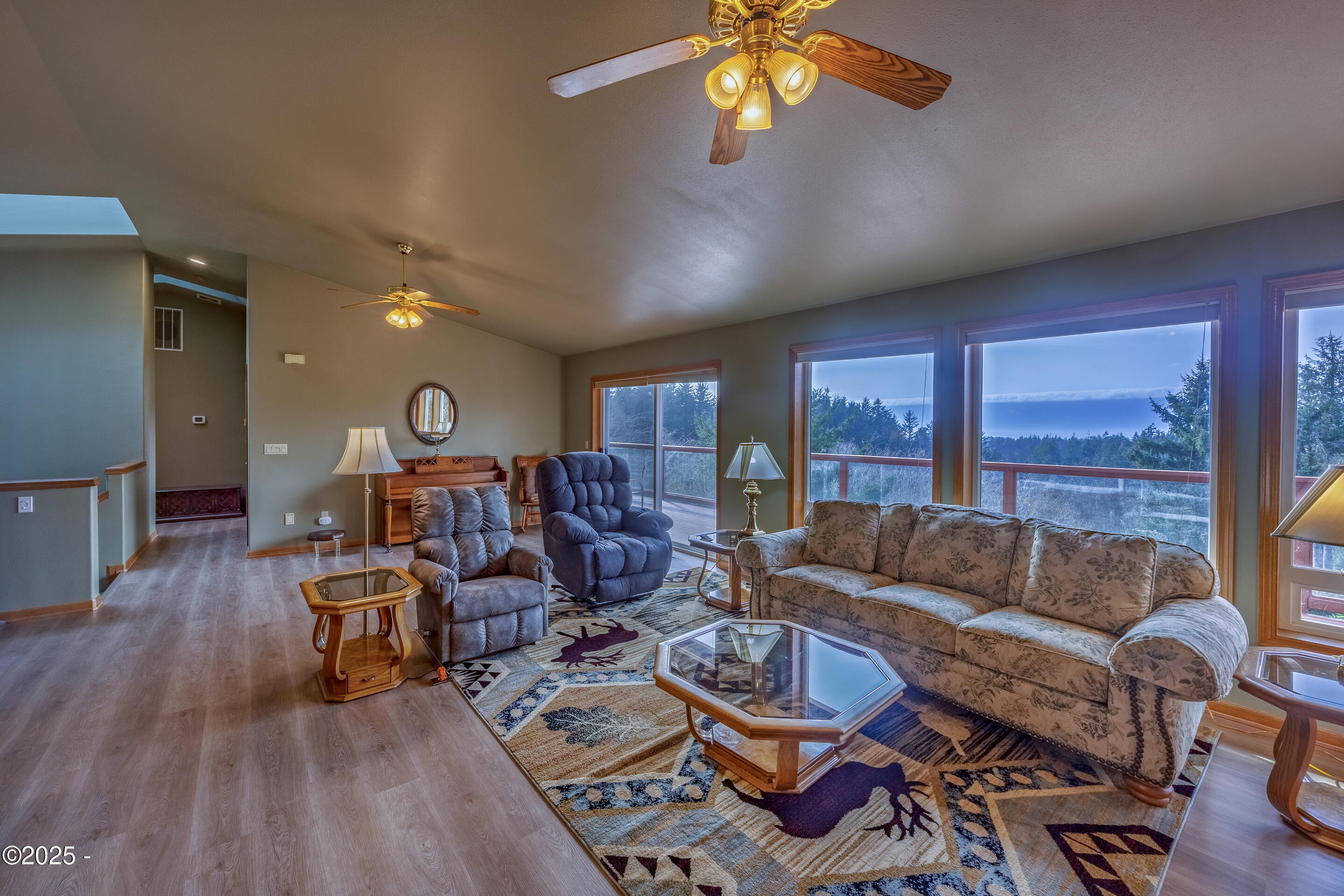 671 NE Newport Heights Drive