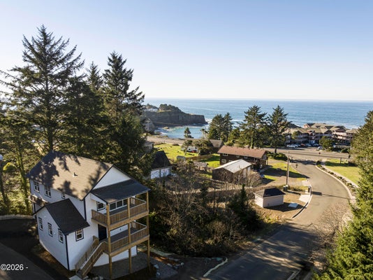 640 LILLIAN LN, DEPOE BAY, OR 97341 - Image 652f97ecafaaca5fd4cdd77505fce621/1581415950
