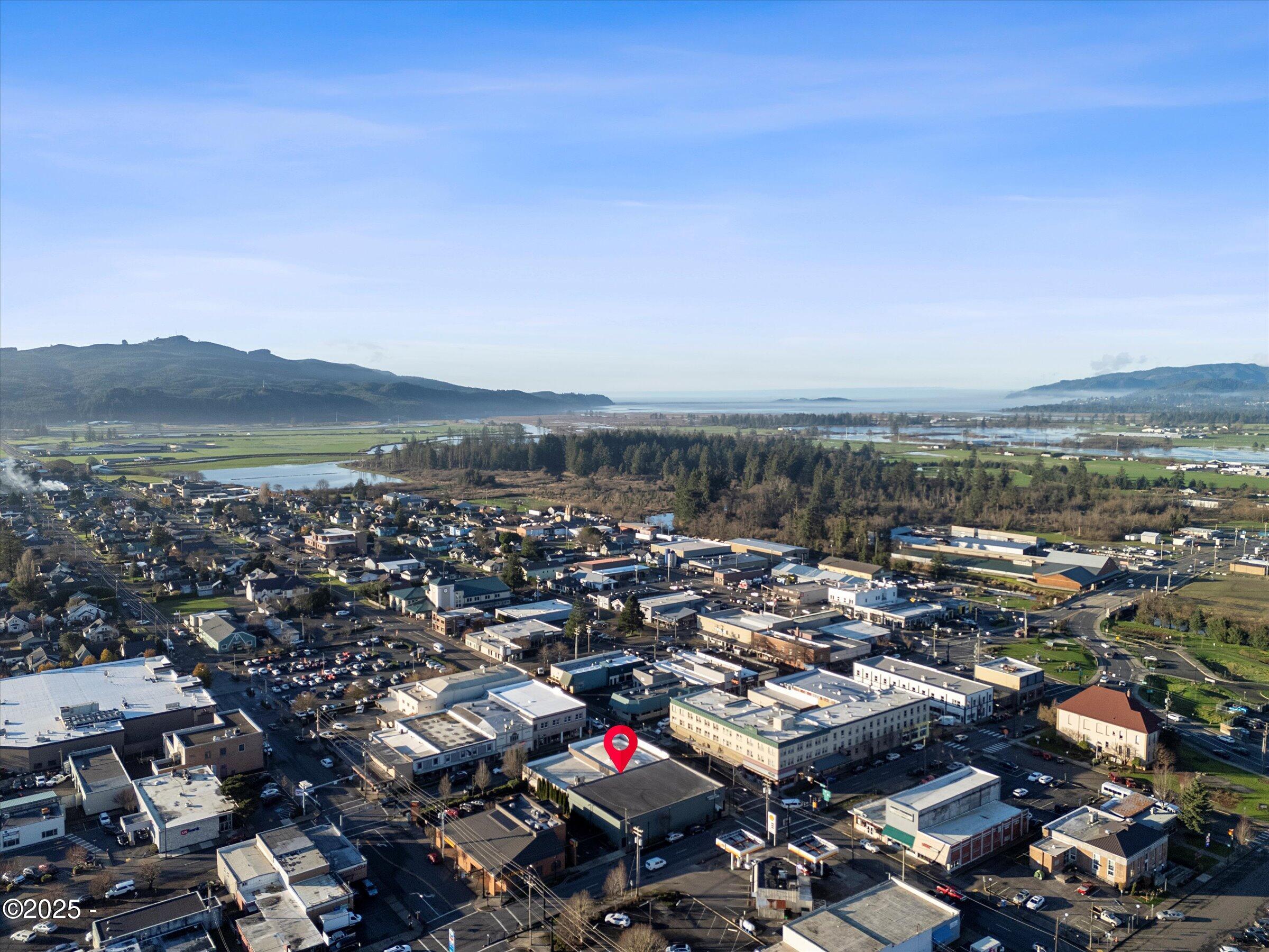 301 Main Avenue/2011 3rd Street