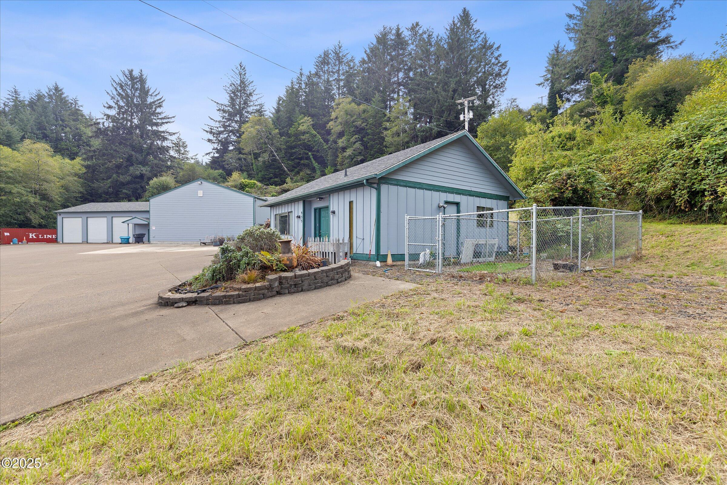 855 & 955 NE Alsea Highway