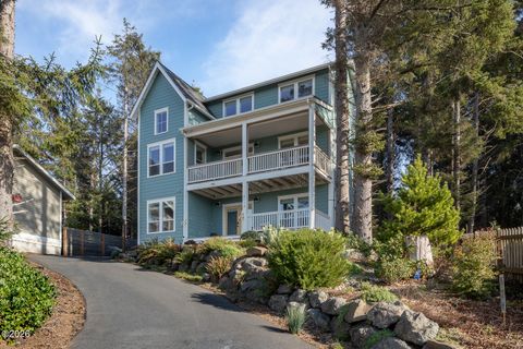 2160 SW Coast Avenue Lincoln City OR 97367