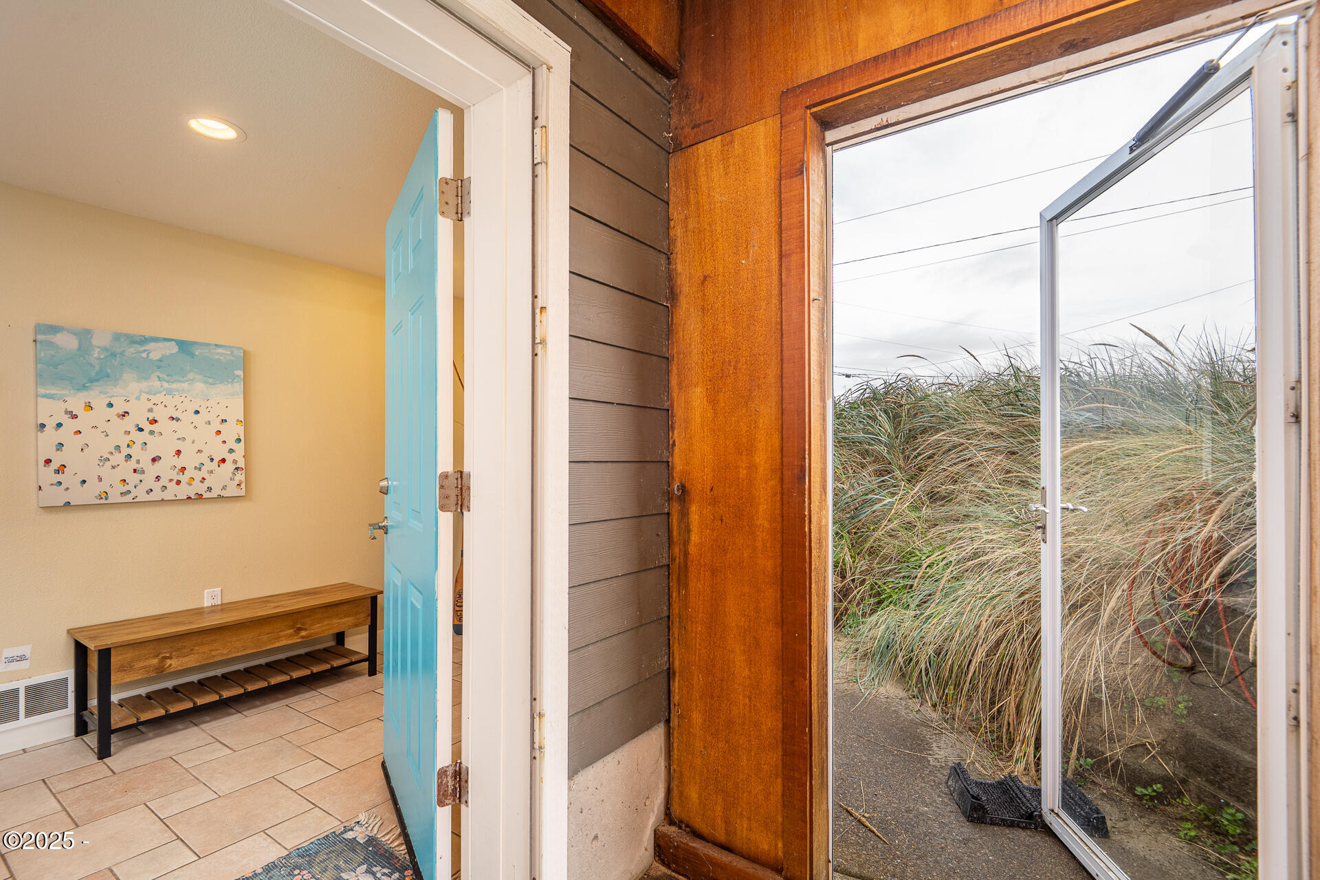 310 NW Oceania Drive