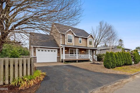 108 SW Lancer Street Lincoln City OR 97367