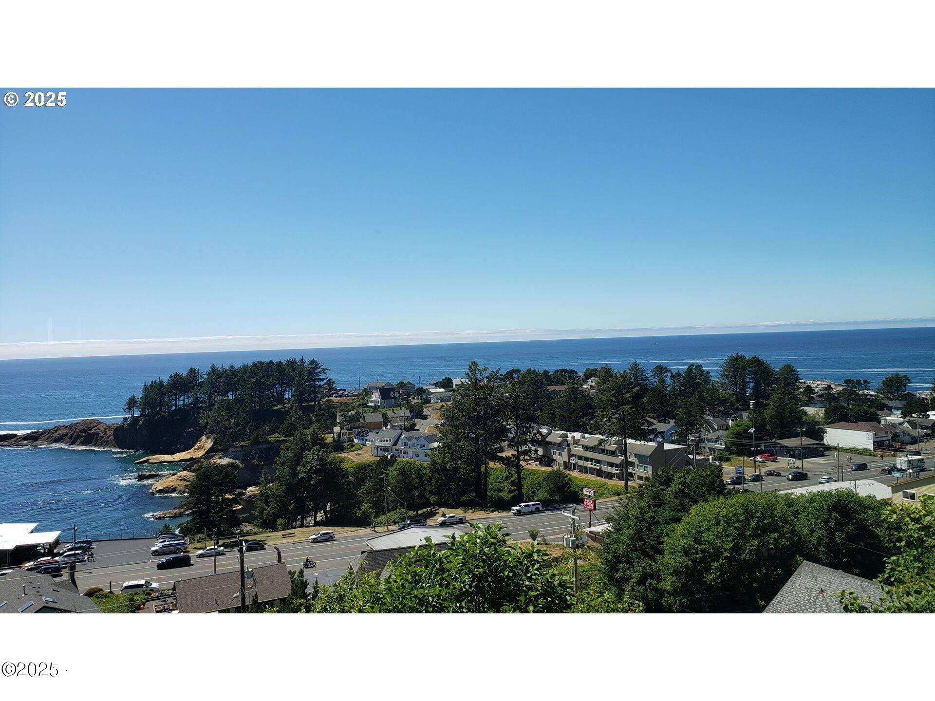 315 NE Vista Terrace Avenue