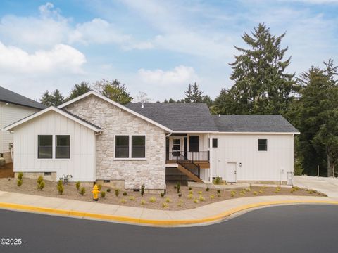 2733 NE 51st Court Lincoln City OR 97367