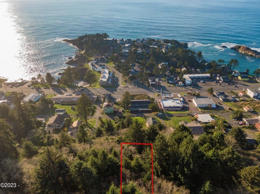 ADDRESS PRIVATE, DEPOE BAY, OR 97341 - Image 8d1c1ed45452cc654f4b69d79fccd262/3697523710