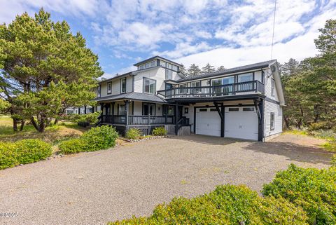 1201 NW Bayshore Drive Waldport OR 97394