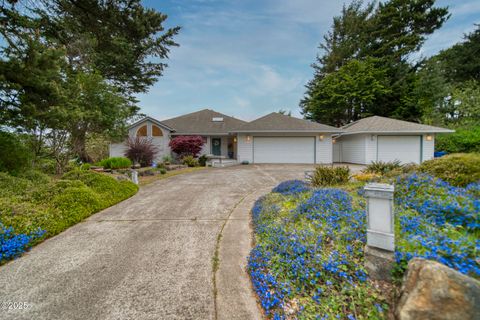 5329 NE Port Lane Lincoln City OR 97367