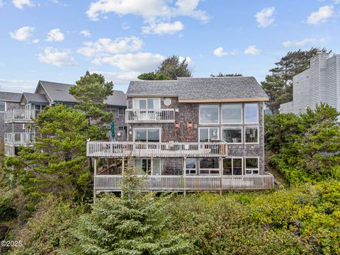 2325 SW Bard Loop Lincoln City OR 97367