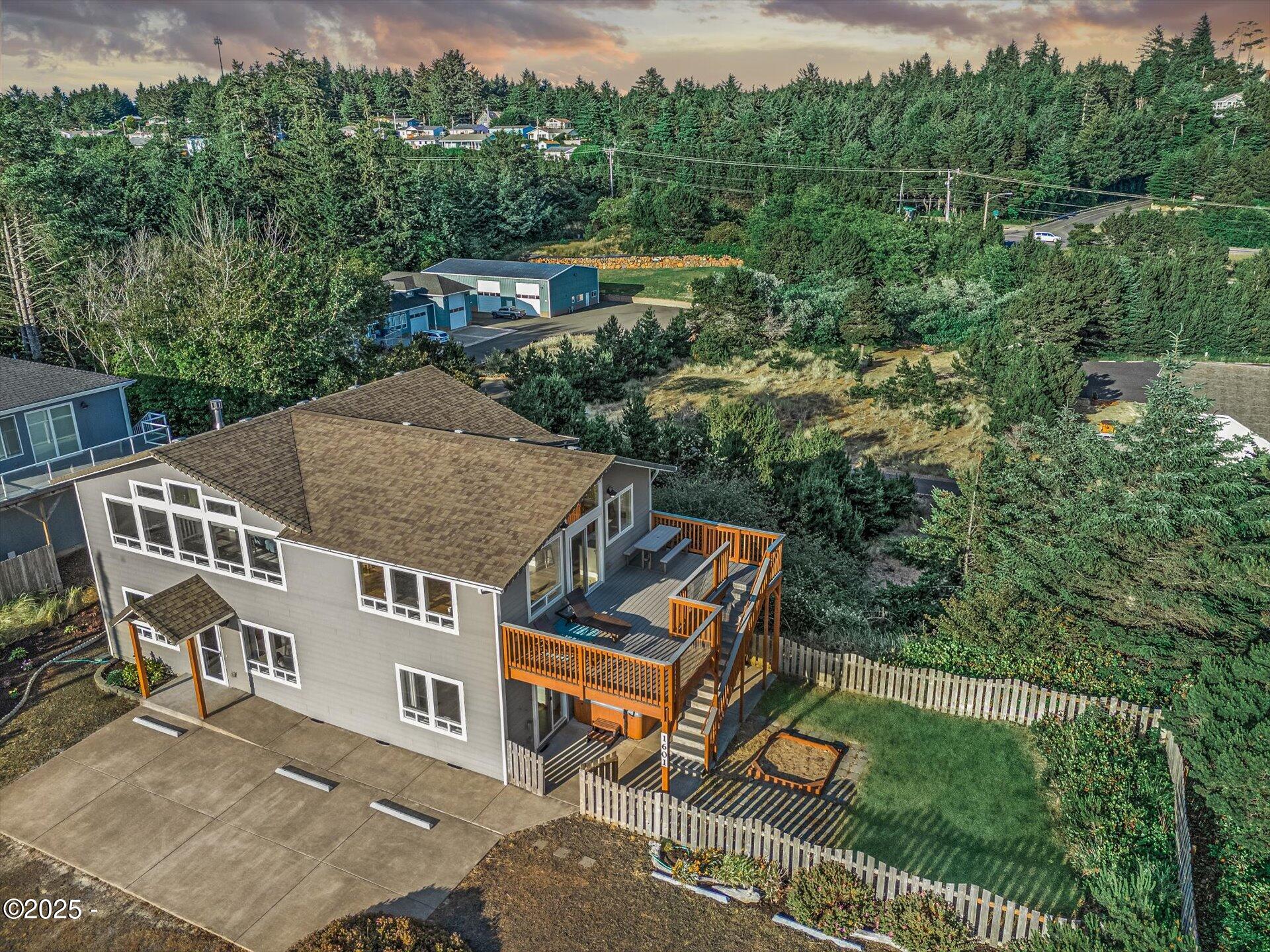 1601 NW Oceanview Drive