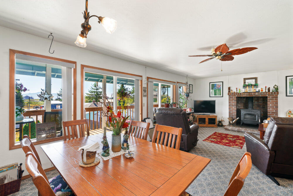 117 Driftwood Avenue E