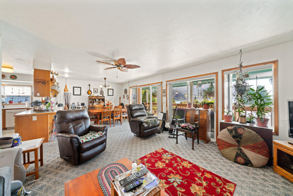 117 Driftwood Avenue E