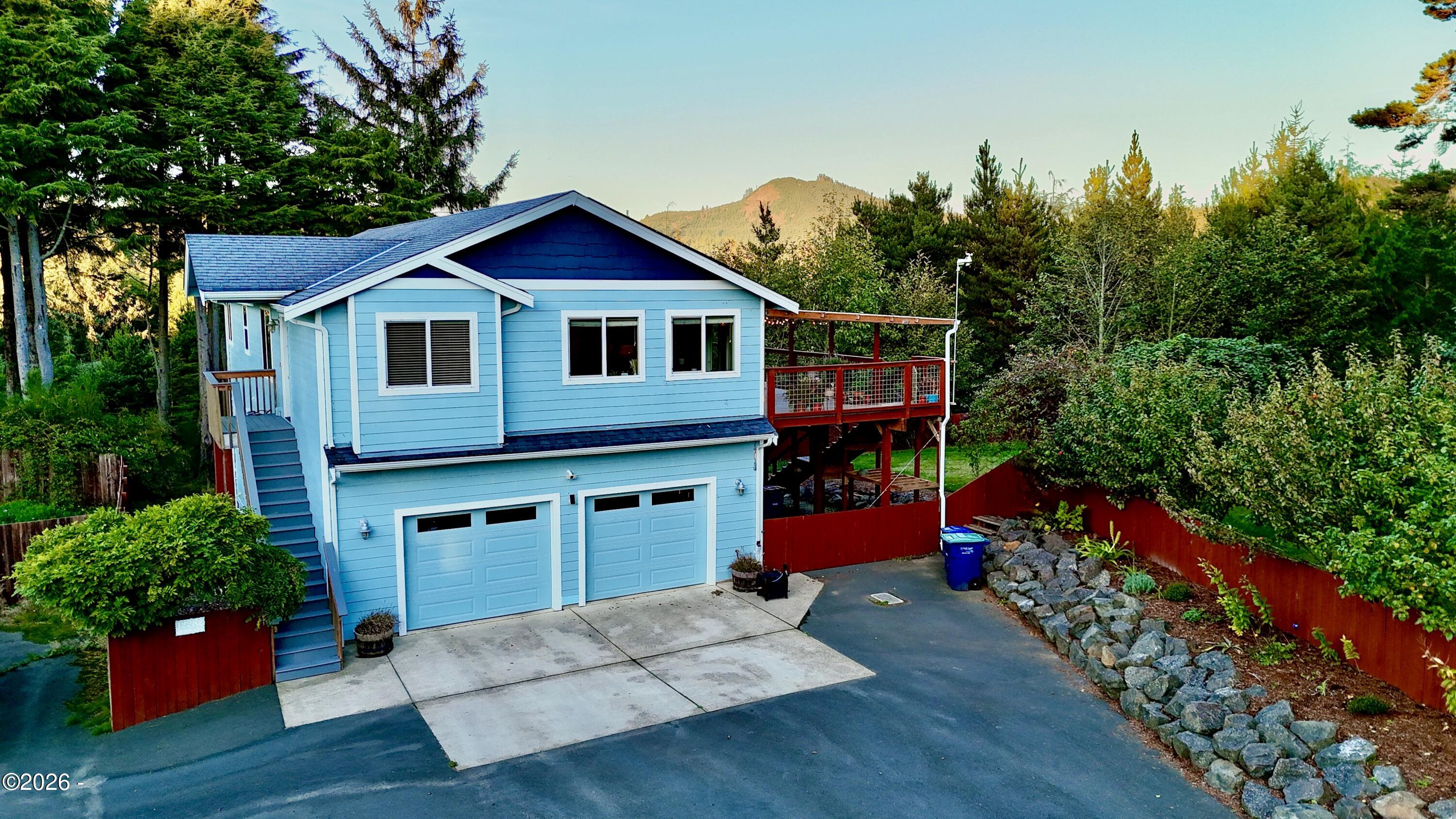 12282 NE Coos Street